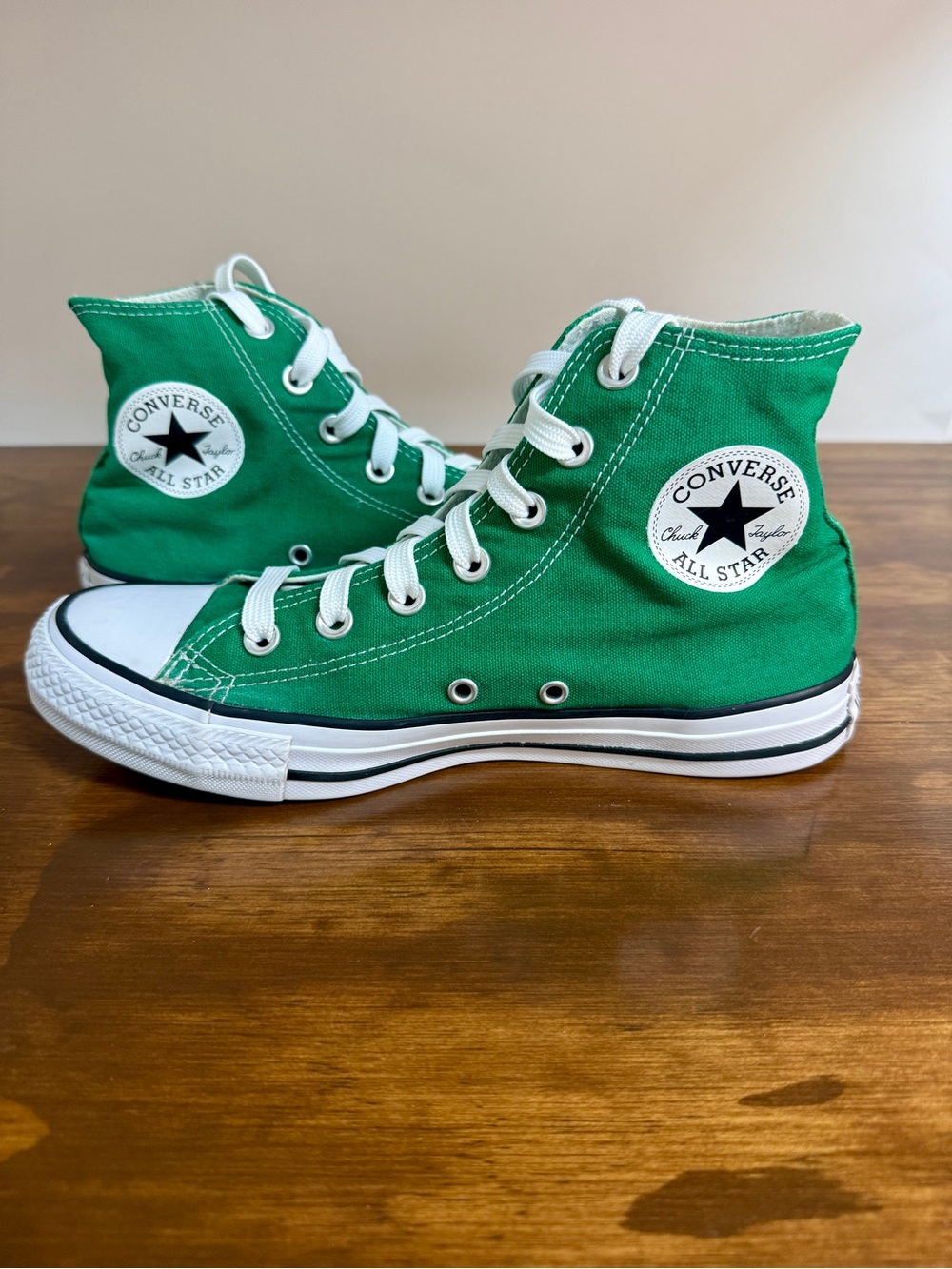 Converse Chuck Taylor All Star Kelly Green High Top Sneakers Women’s 8 orMen’s 6
